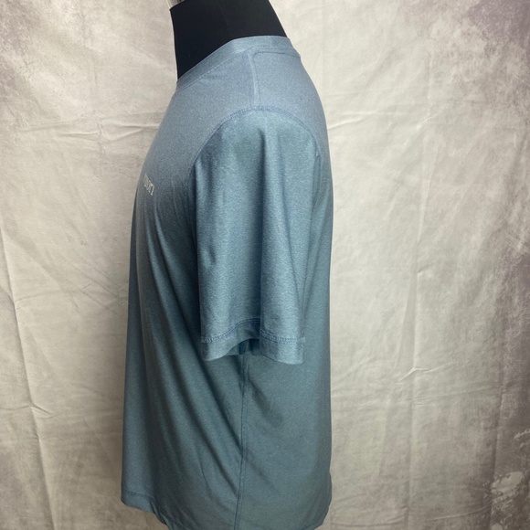 Vuori Mens L Workout Tee T-Shirt Light Blue Short Sleeve Athletic Fabric - Picture 4 of 7